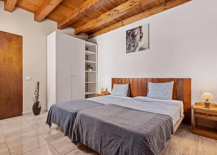 E Ensuite Vacation Apartment Lanzarote